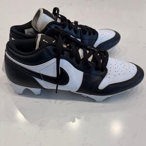 Jordan 1 low TD “panda” Football Cleats